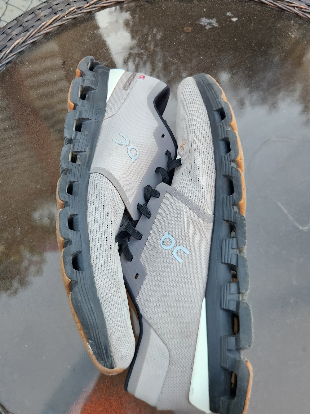 On Running Running Men's Cloud Sneakers — Light Gray/Black